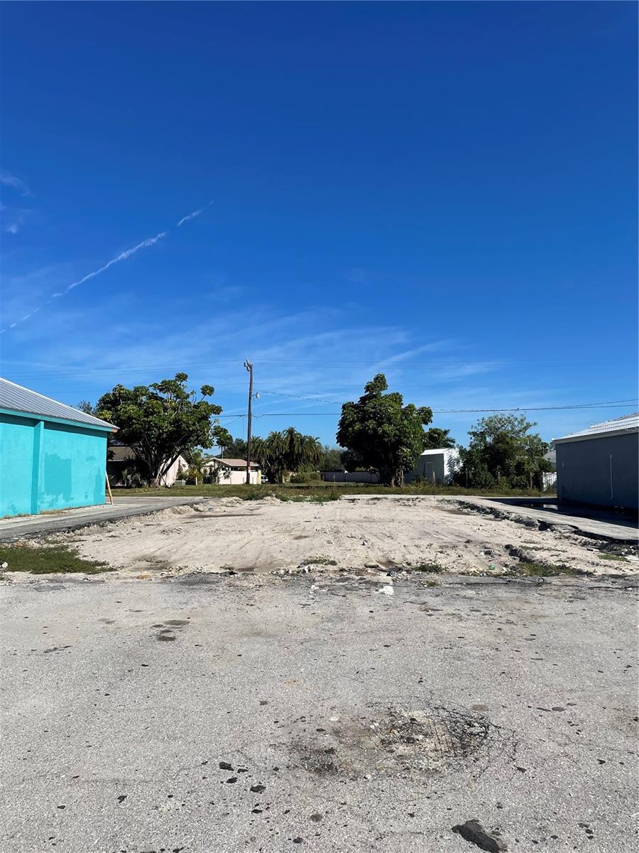 3782 Tamiami Trl #b