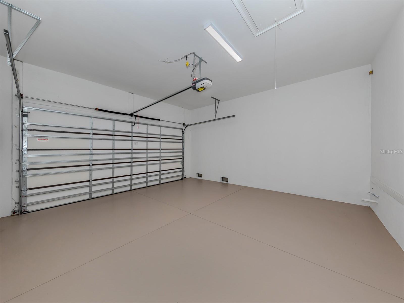 2-Car Garage