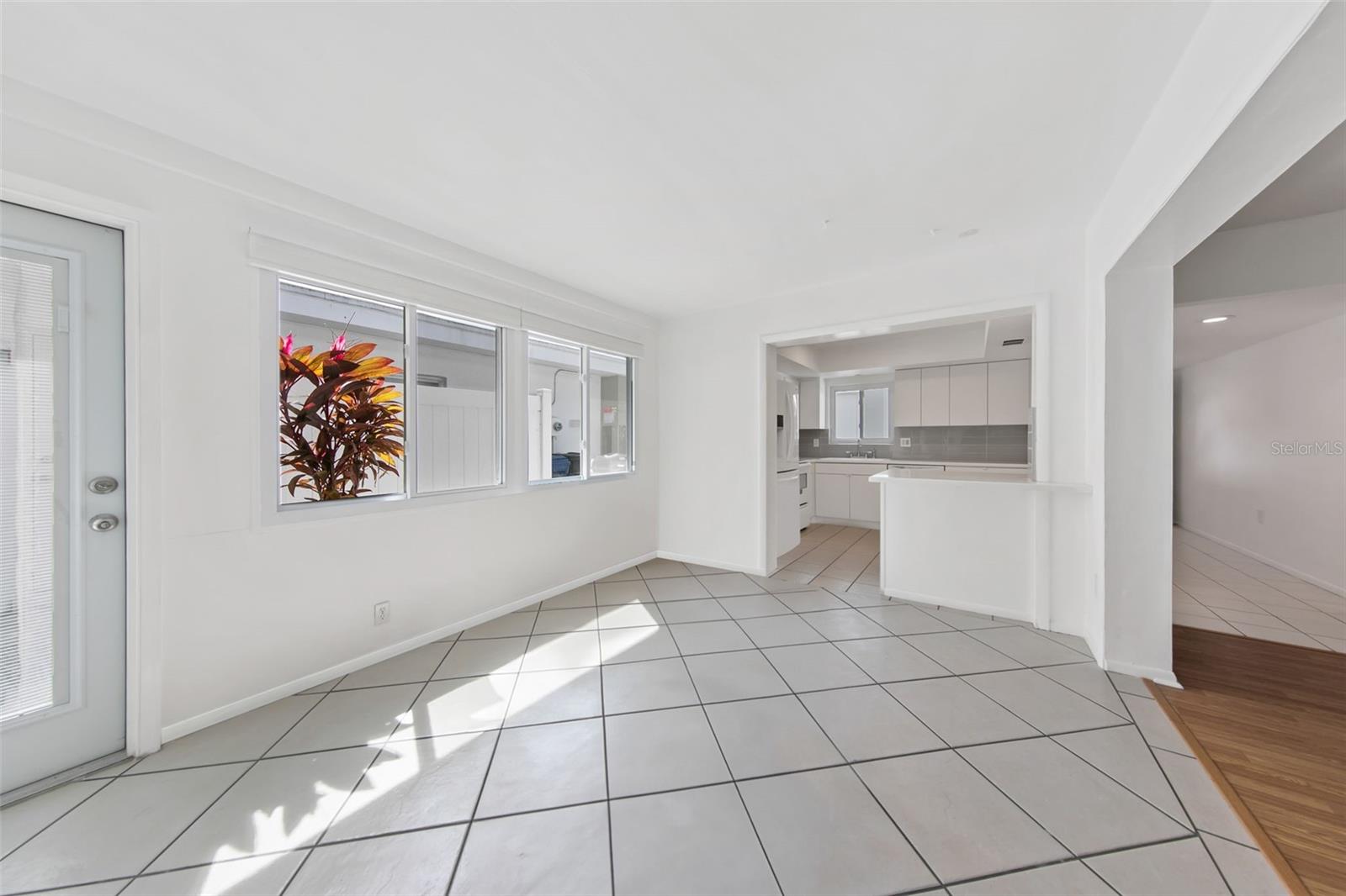 3915 Schwalbe Dr #128, Sarasota, FL 34235 — photo 9 of 16