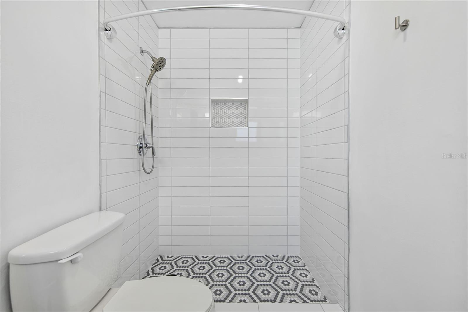 3915 Schwalbe Dr #128, Sarasota, FL 34235 — photo 10 of 16