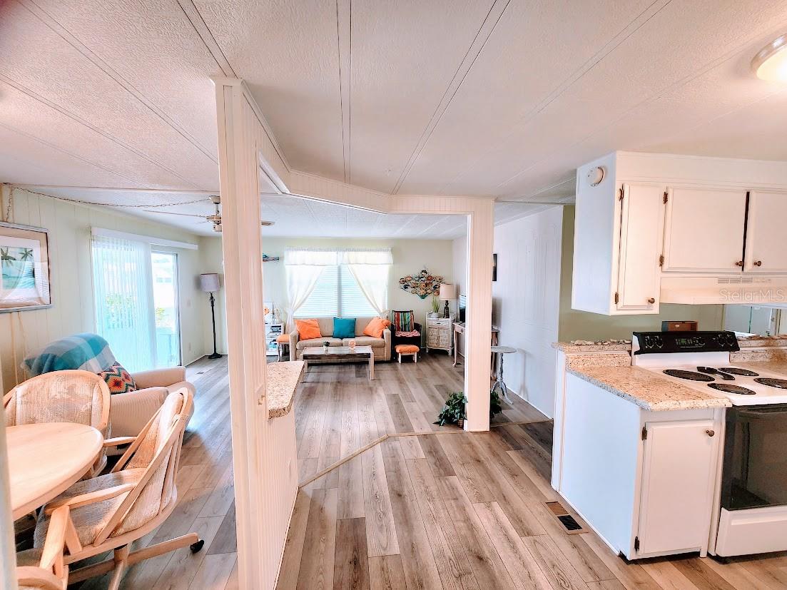 7 S Esplanade St, Englewood, FL 34223 — photo 5 of 46