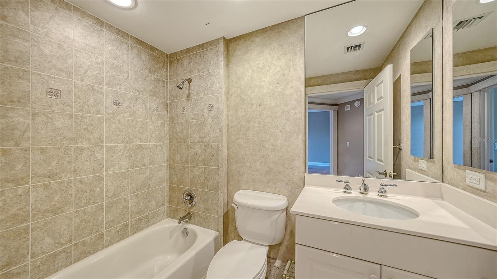 401 N Point Rd #301, Osprey, FL 34229 — photo 35 of 91