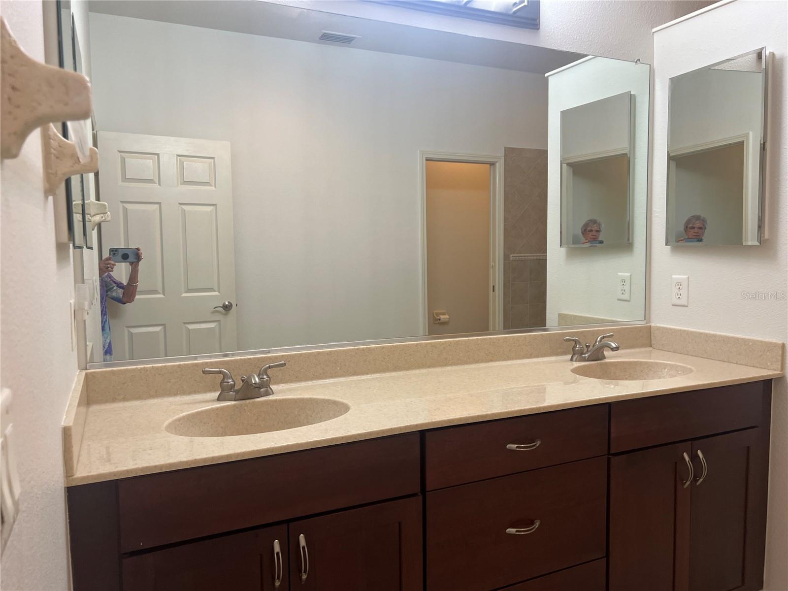 1498 Maseno Dr, Venice, FL 34292 — photo 14 of 40