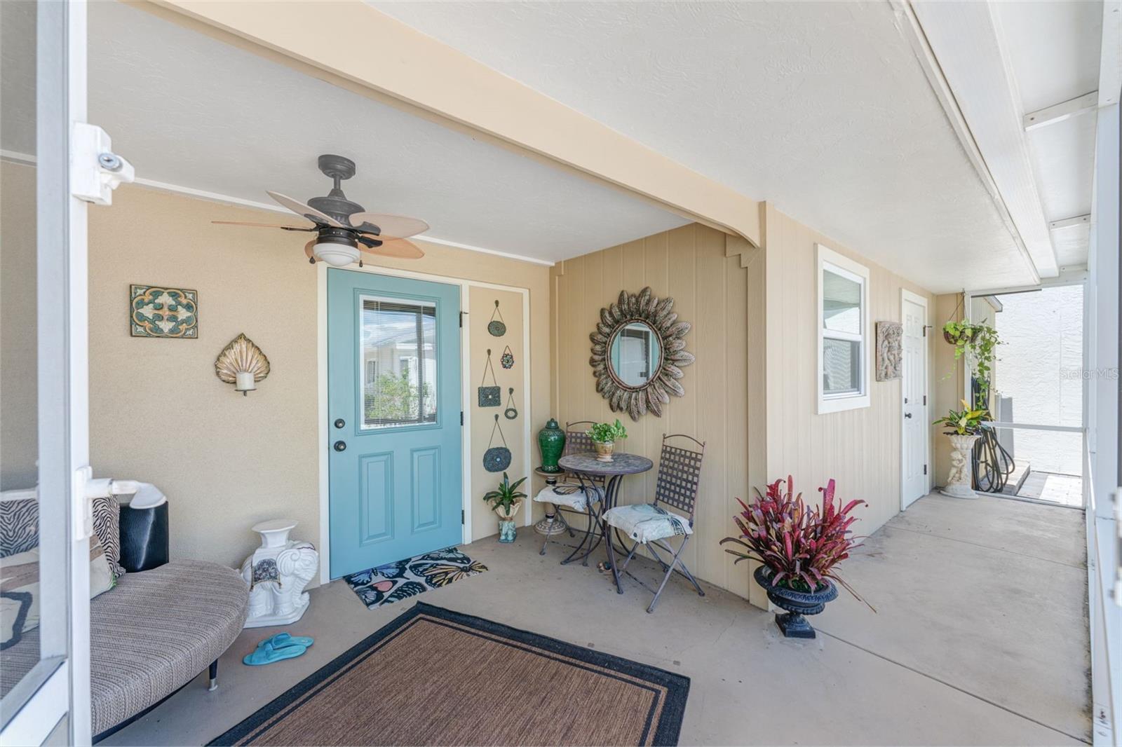 1209 Hines front porch entrance