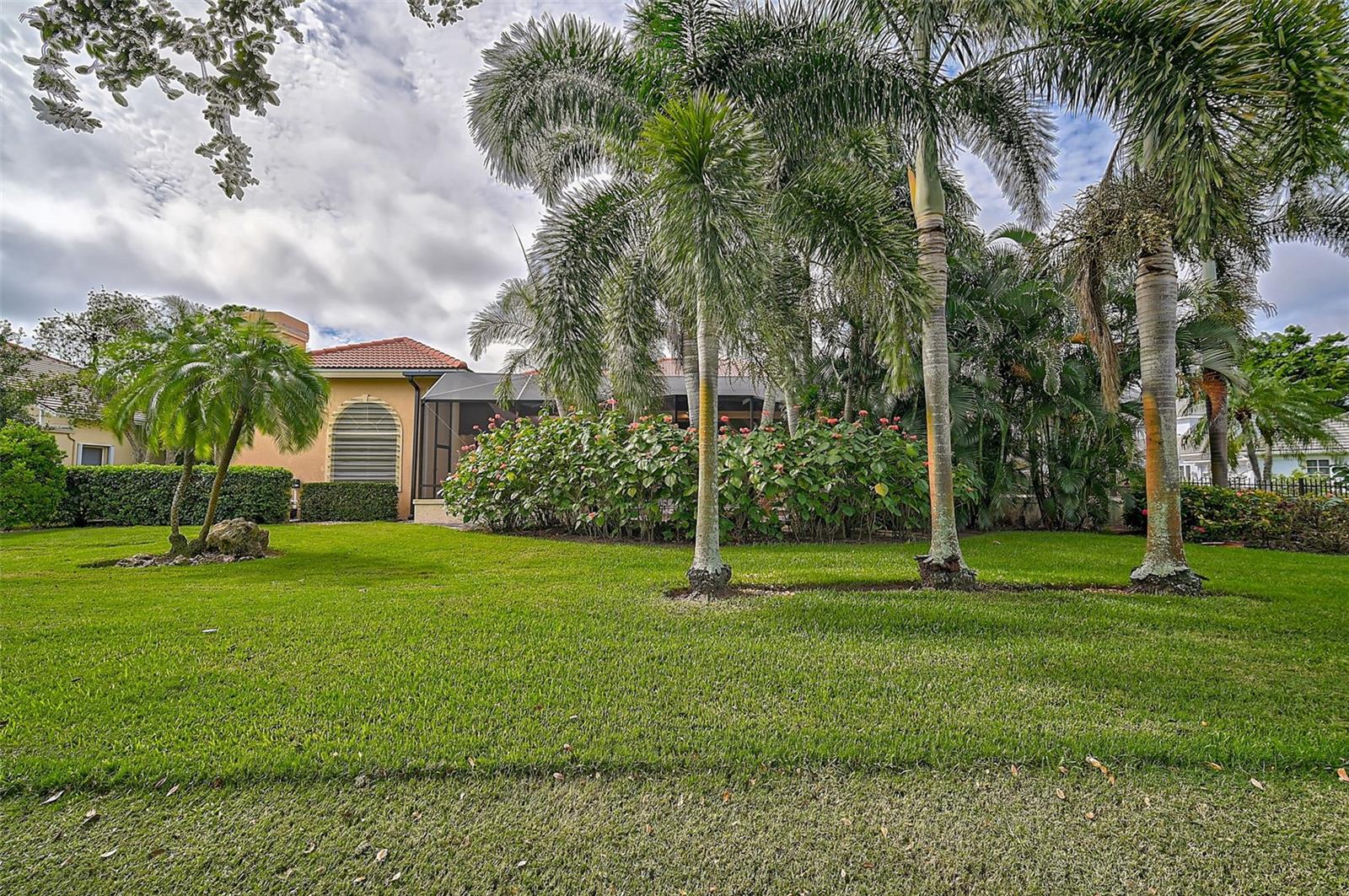 909 Macewen Dr, Osprey, FL 34229 — photo 45 of 62