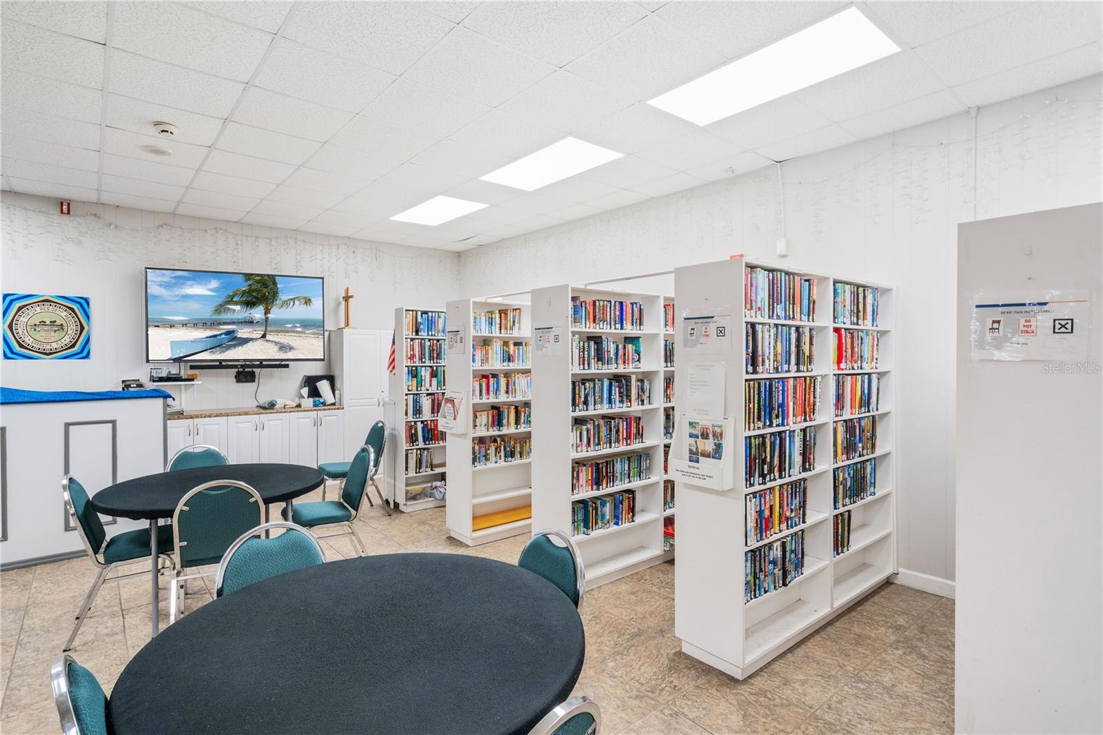 3410 Spanish Oak Ter, Sarasota, FL 34237 — photo 45 of 47