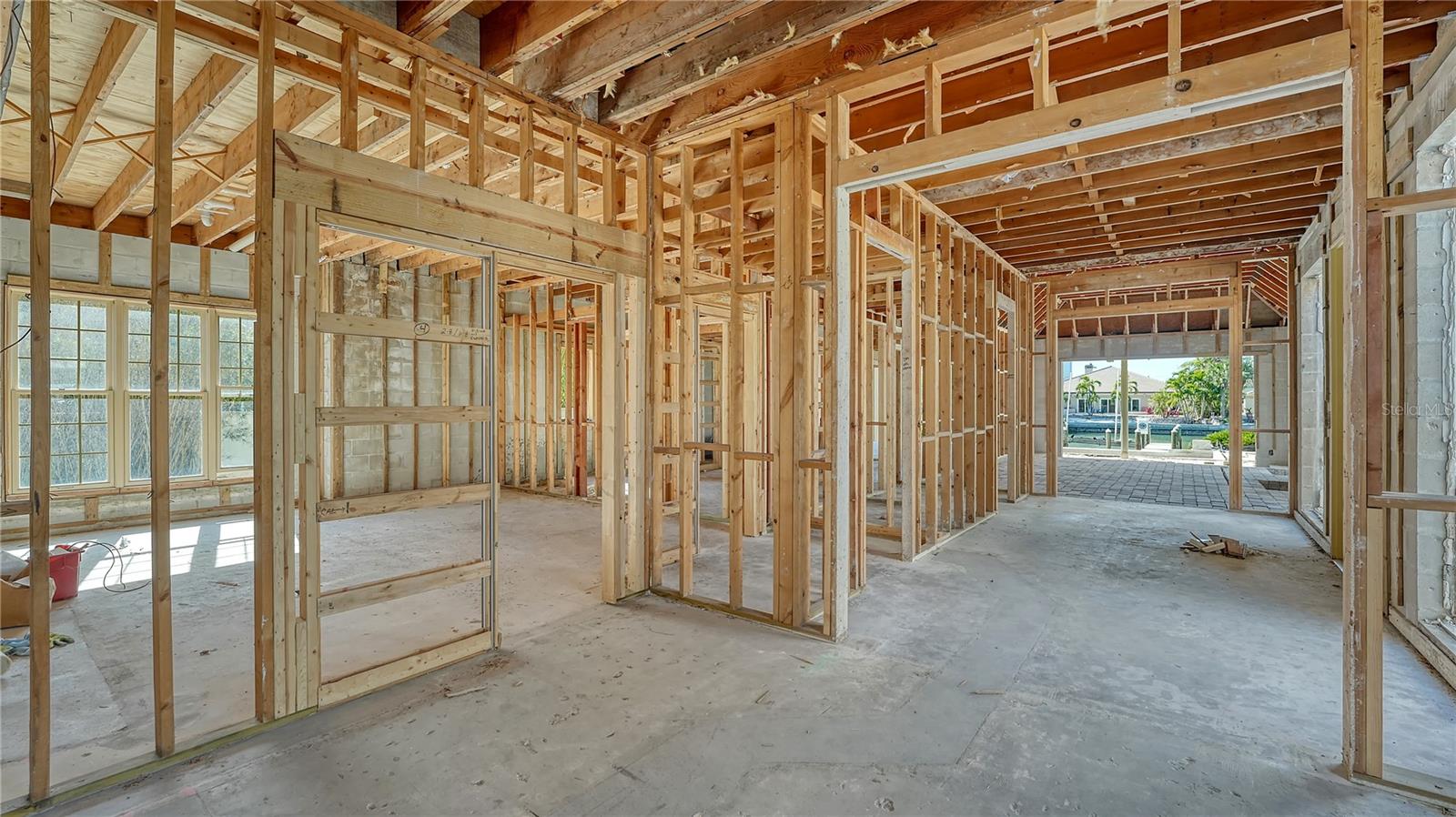 515 S Washington Dr, Sarasota, FL 34236 — photo 16 of 22