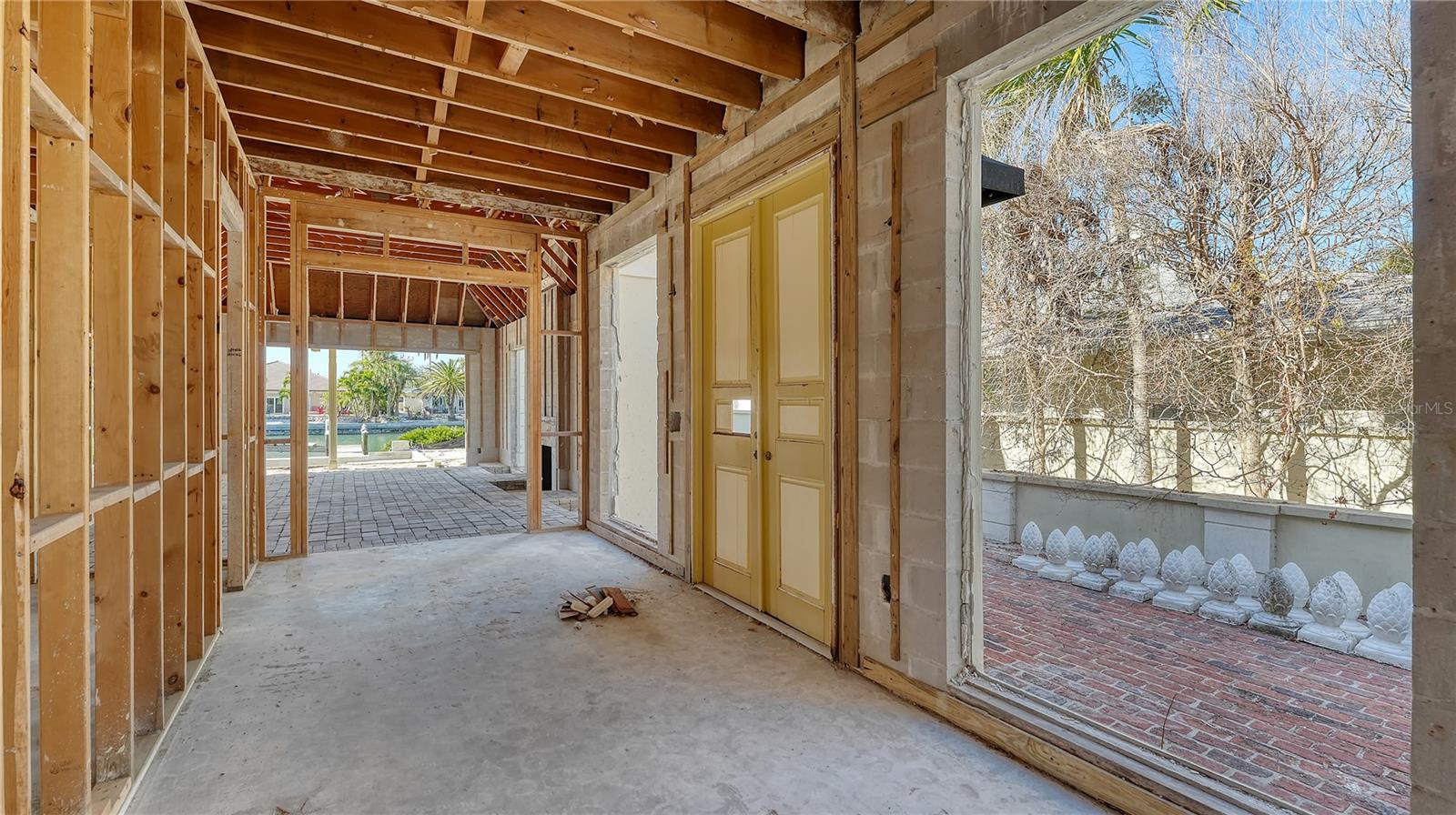 515 S Washington Dr, Sarasota, FL 34236 — photo 17 of 22