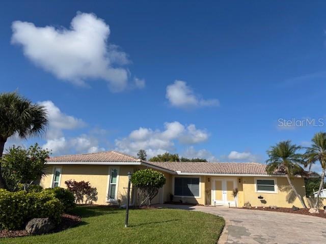 4 Windsor Dr, Englewood, FL 34223 — photo 5 of 67