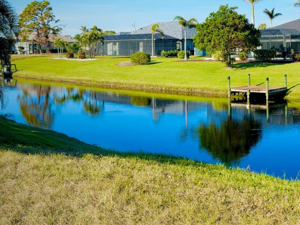 683 Rotonda Cir