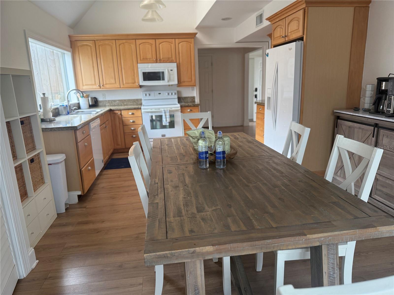 5311 Creek Dr, Sarasota, FL 34231 — photo 11 of 34