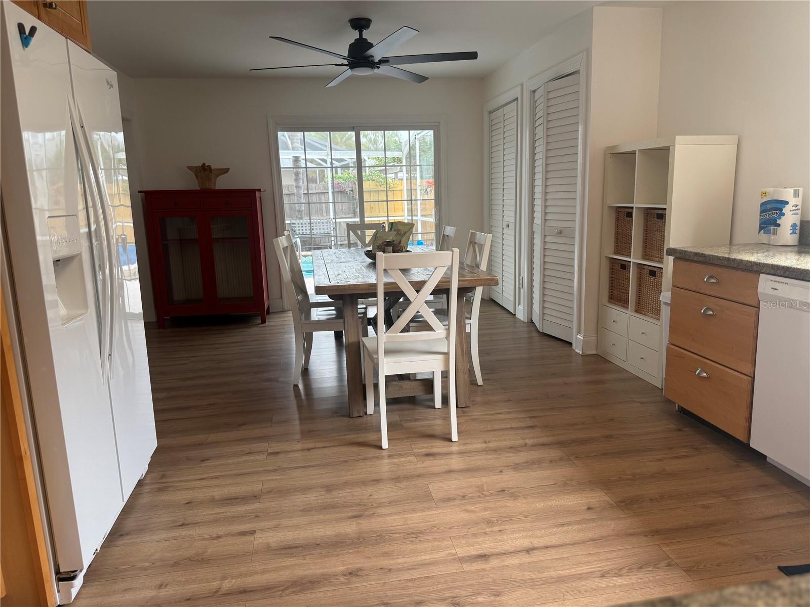 5311 Creek Dr, Sarasota, FL 34231 — photo 12 of 34