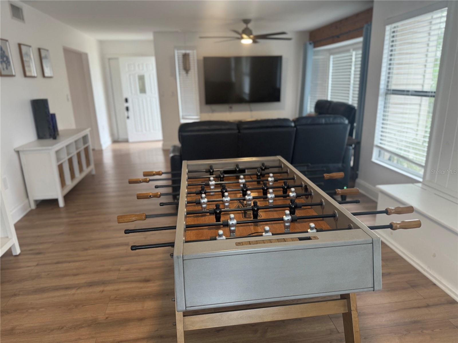 5311 Creek Dr, Sarasota, FL 34231 — photo 9 of 34