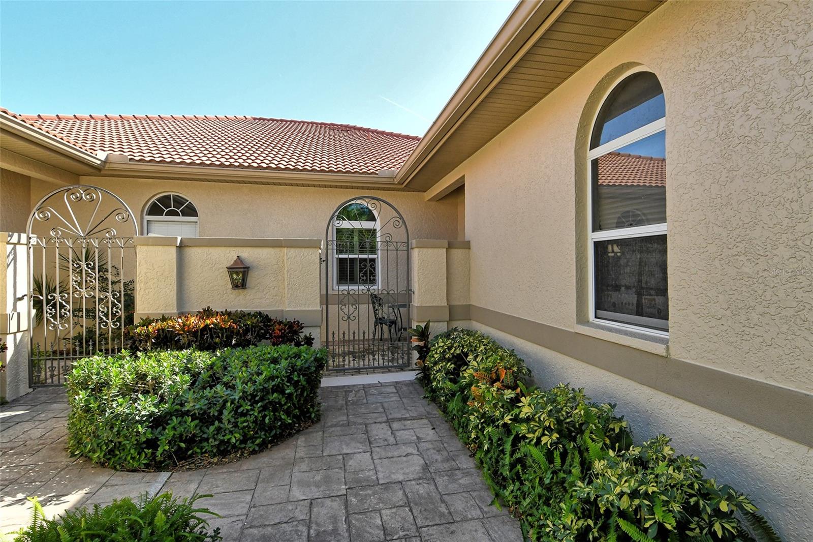 3416 W Chelmsford Ct #2, Sarasota, FL 34235 — photo 5 of 89