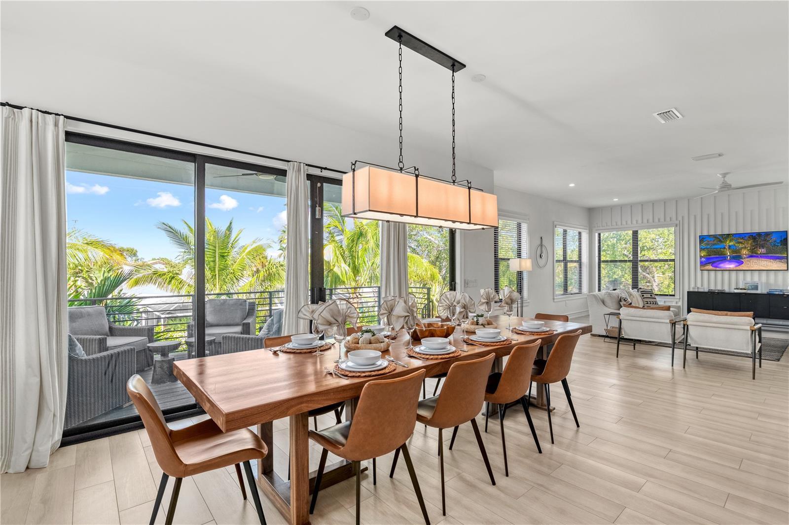 171 McKinley Dr, Sarasota, FL 34236 — photo 13 of 69
