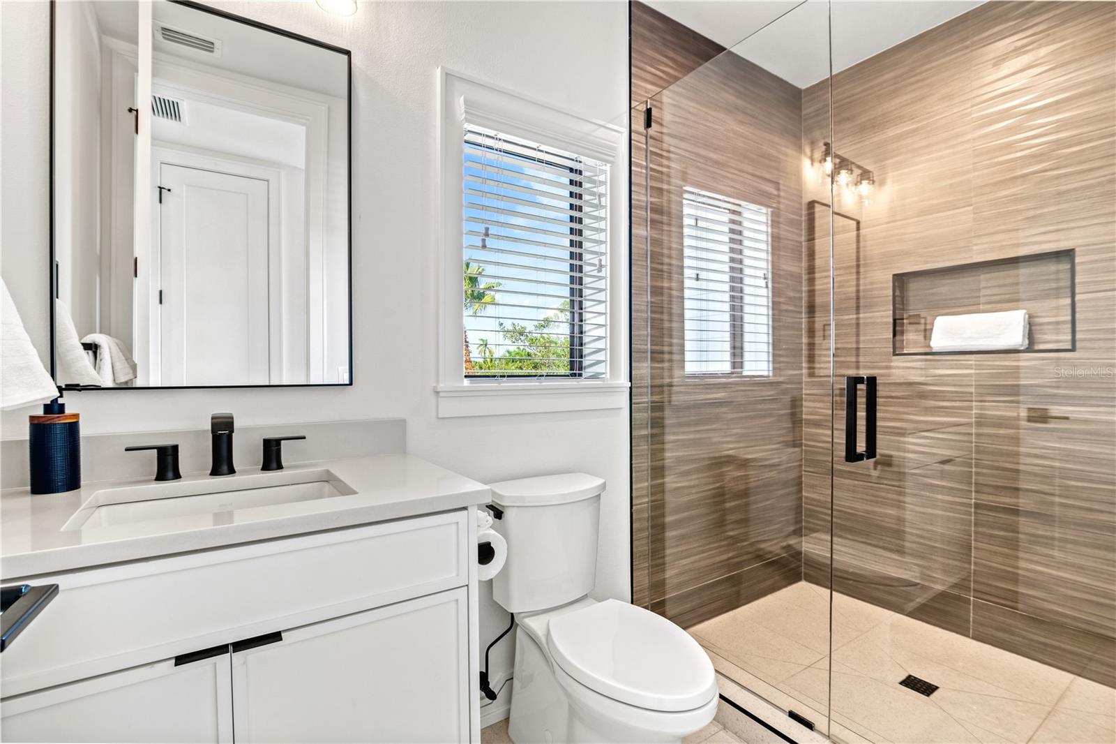 171 McKinley Dr, Sarasota, FL 34236 — photo 24 of 69