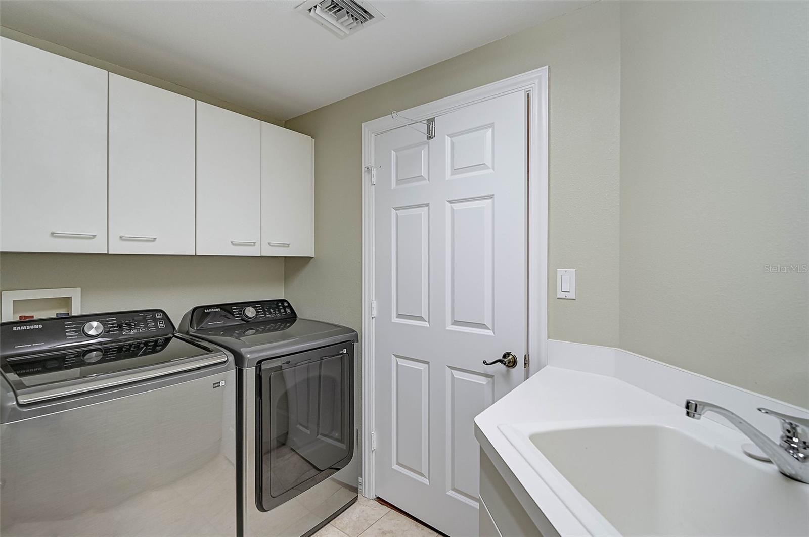 385 N Point Rd #402, Osprey, FL 34229 — photo 26 of 62