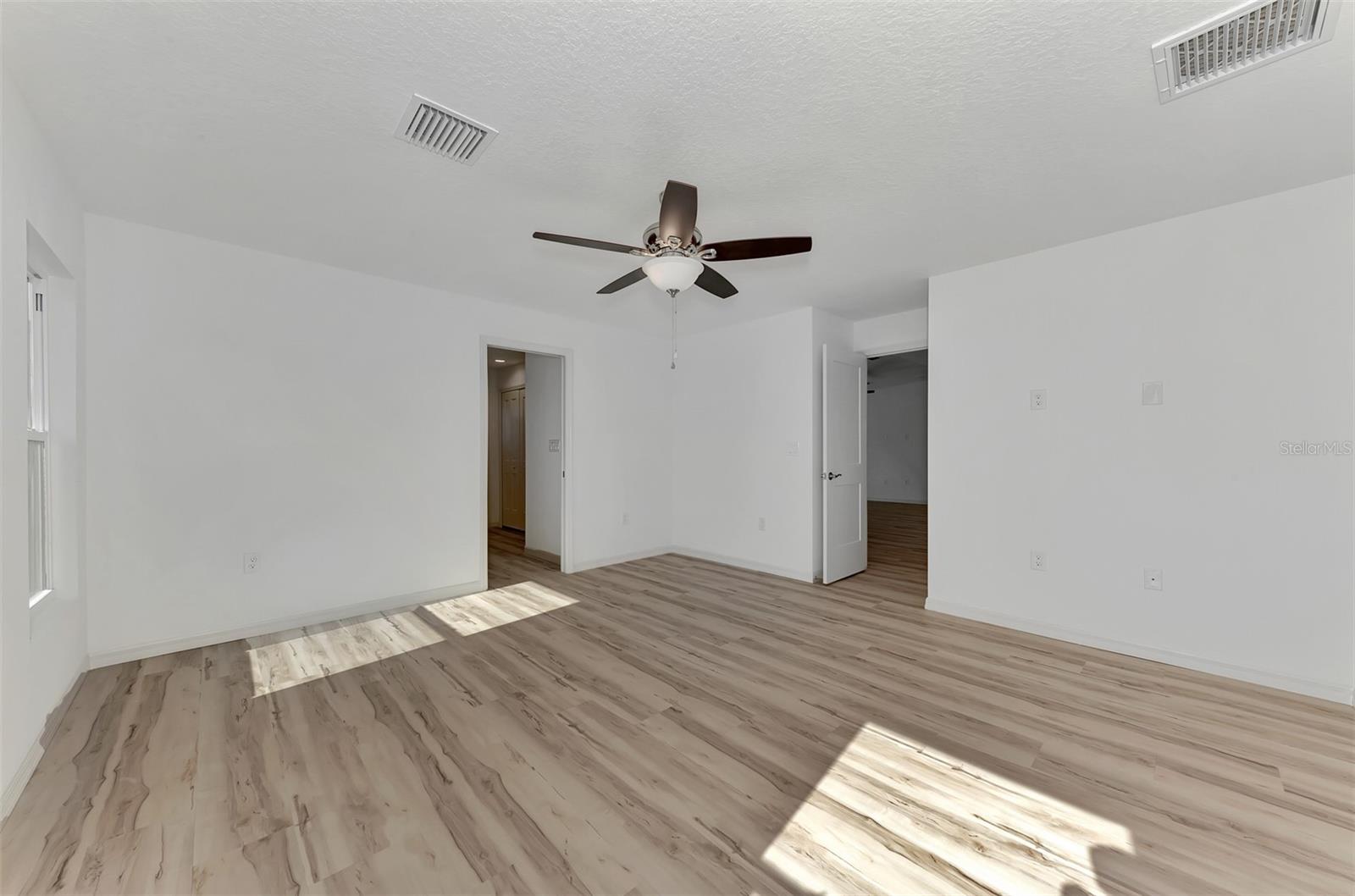 5049 Birdsong St, North Port, FL 34291 — photo 17 of 37
