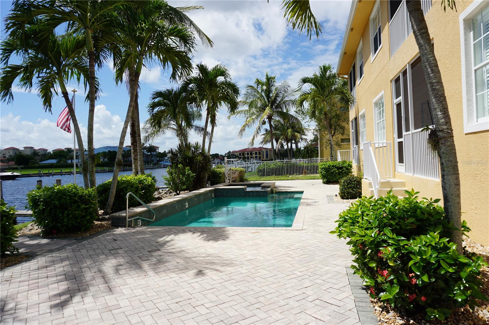 3216 Purple Martin Dr #121, Punta Gorda, FL 33950 — photo 2 of 42