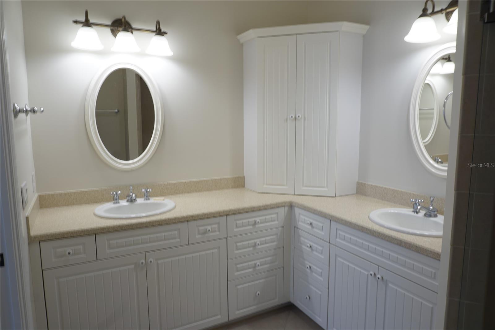 Primary ensuite bathroom