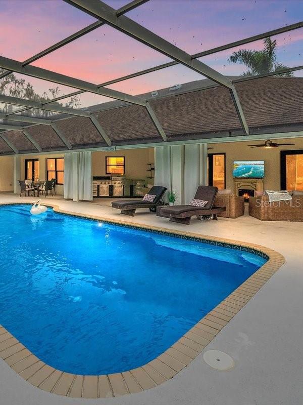 4588 Baycedar Ln, Sarasota, FL 34241 — photo 10 of 38