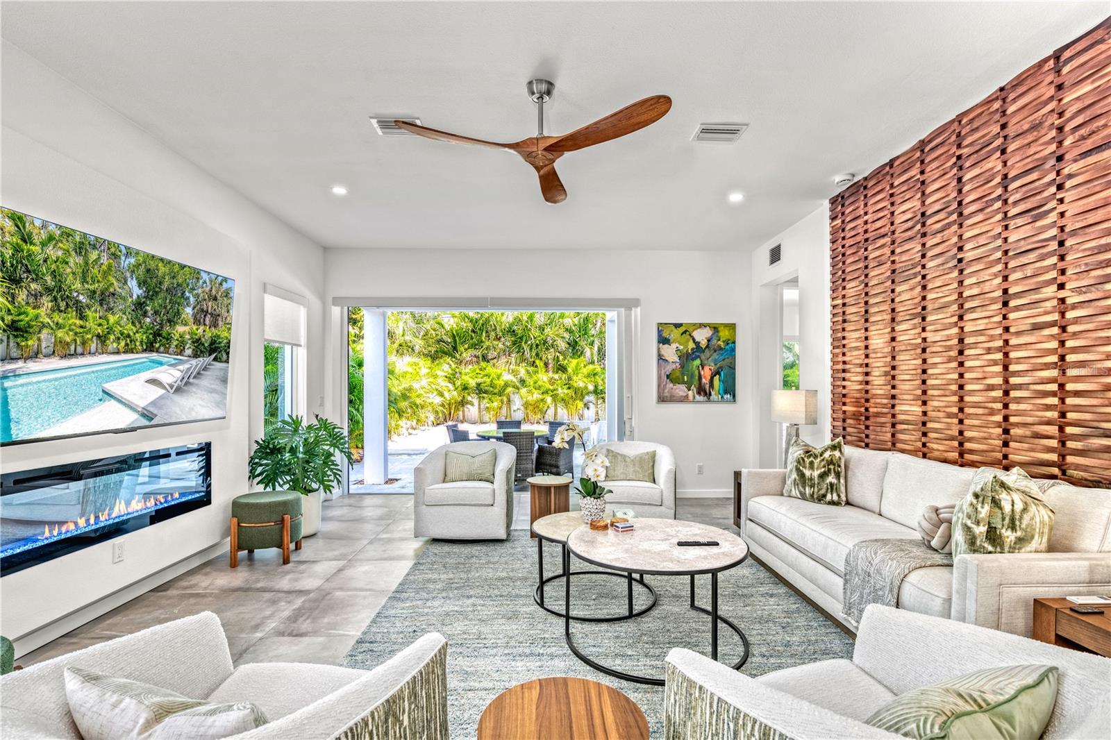 2327 Hillview St, Sarasota, FL 34239 — photo 11 of 52