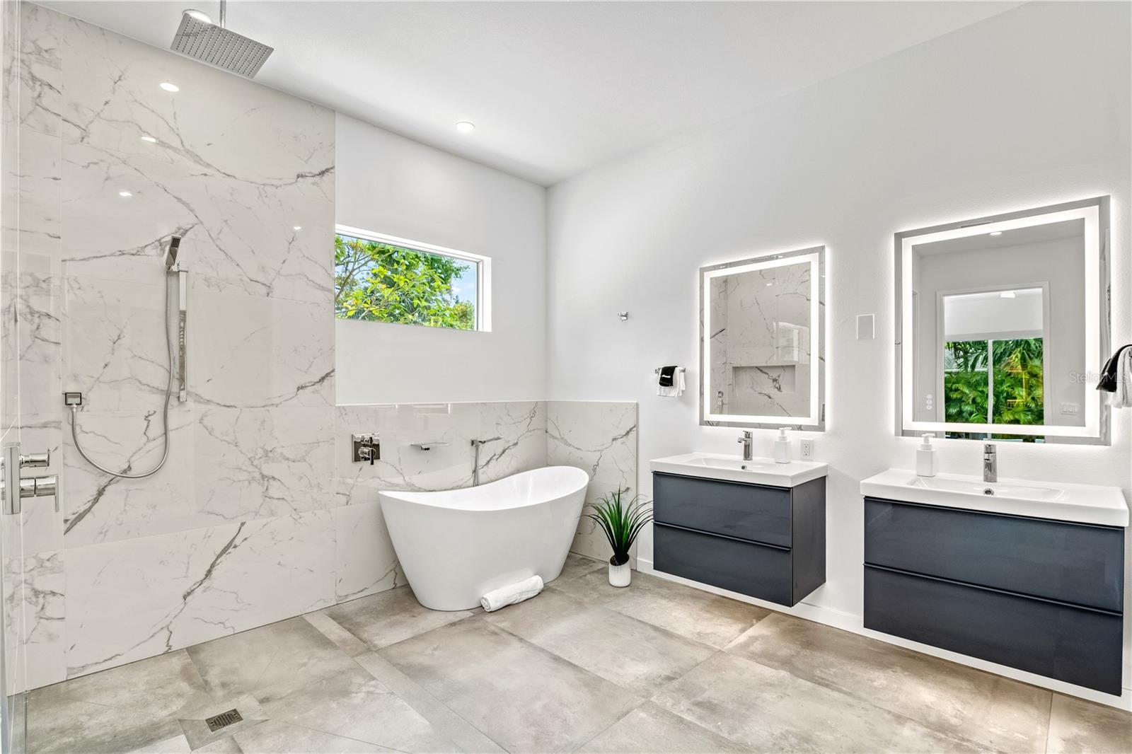 2327 Hillview St, Sarasota, FL 34239 — photo 25 of 52