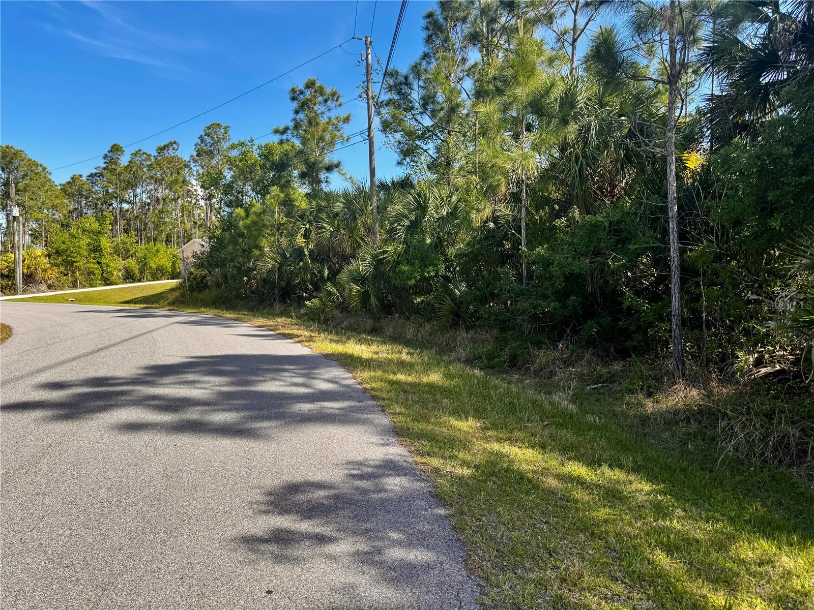 Sawyer Cir, North Port, FL 34288 · MLS# N6138247 — photo 1 of 1