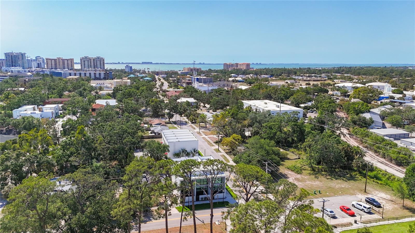 941 N Osprey Ave, Sarasota, FL 34236 — photo 7 of 53