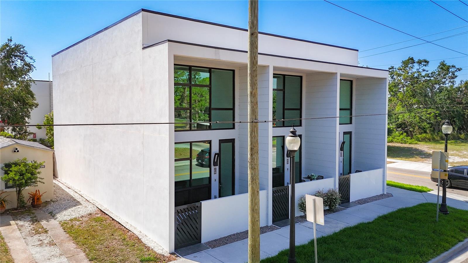941 N Osprey Ave, Sarasota, FL 34236 — photo 9 of 53