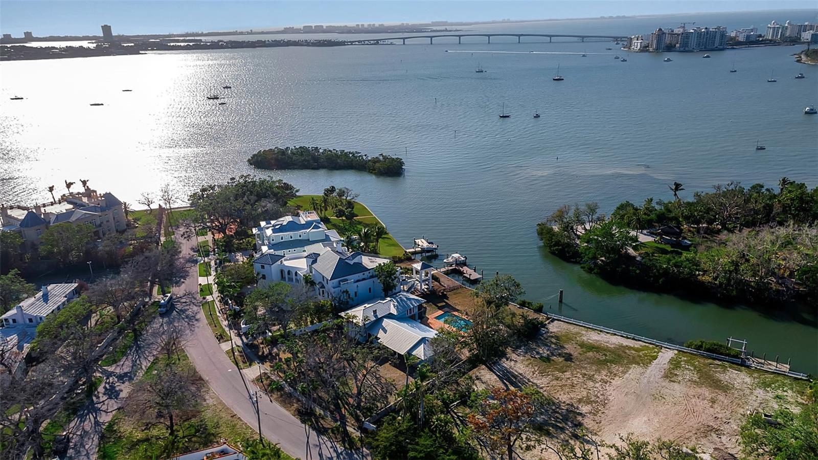 1479 Bay Point Dr, Sarasota, FL 34236 — photo 16 of 29