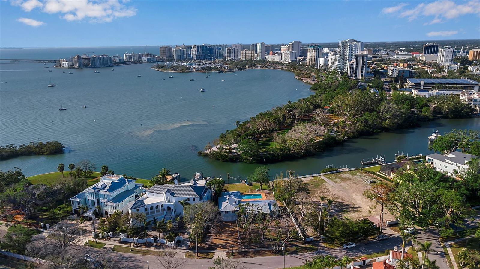 1479 Bay Point Dr, Sarasota, FL 34236 — photo 17 of 29