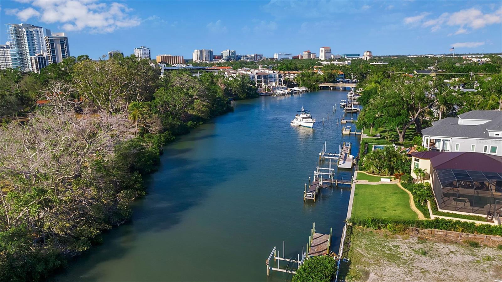 1479 Bay Point Dr, Sarasota, FL 34236 — photo 19 of 29