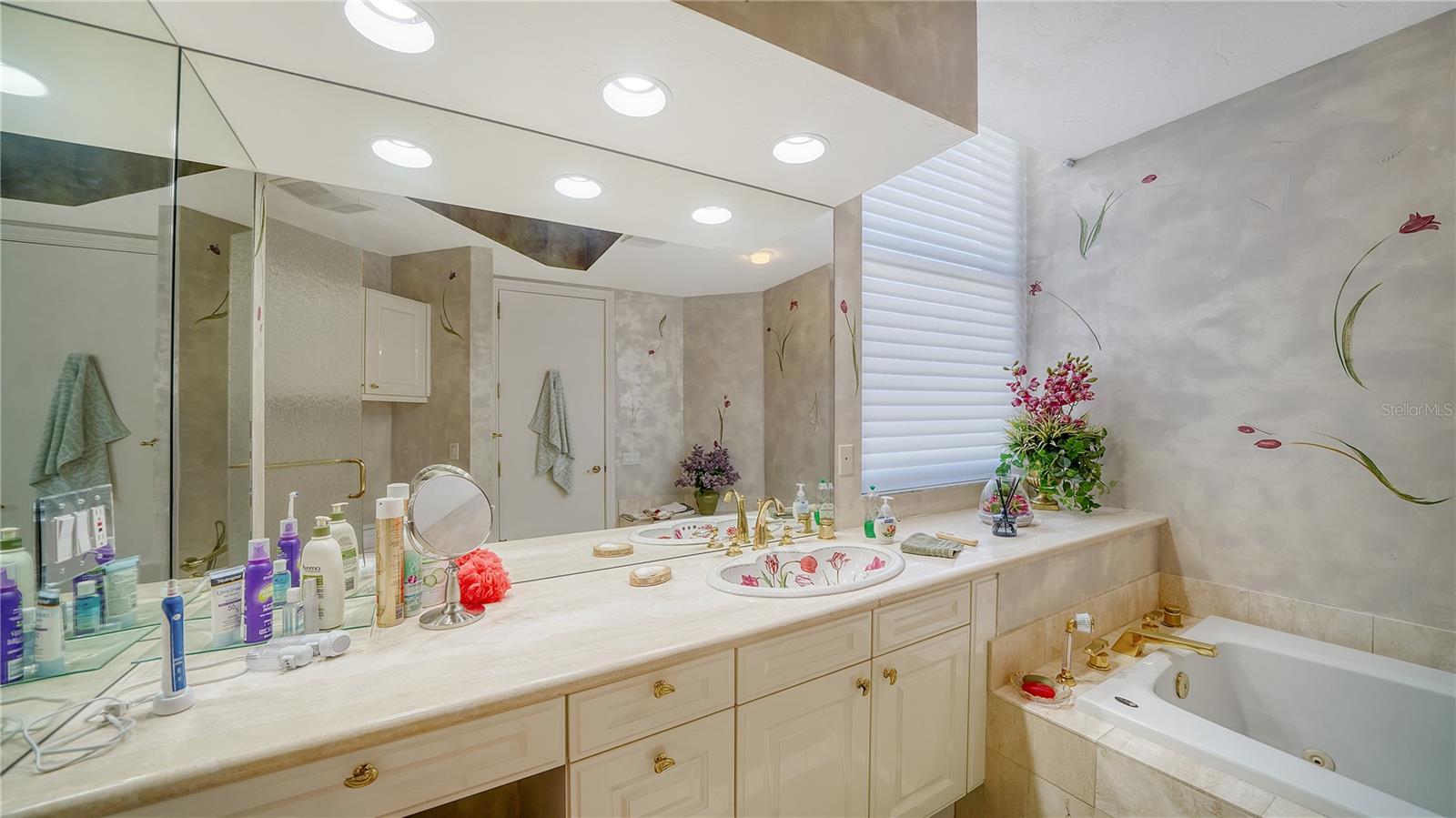 1241 Gulf of Mexico Dr #603, Longboat Key, FL 34228 — photo 34 of 64