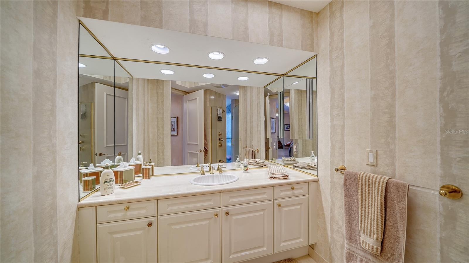 1241 Gulf of Mexico Dr #603, Longboat Key, FL 34228 — photo 35 of 64