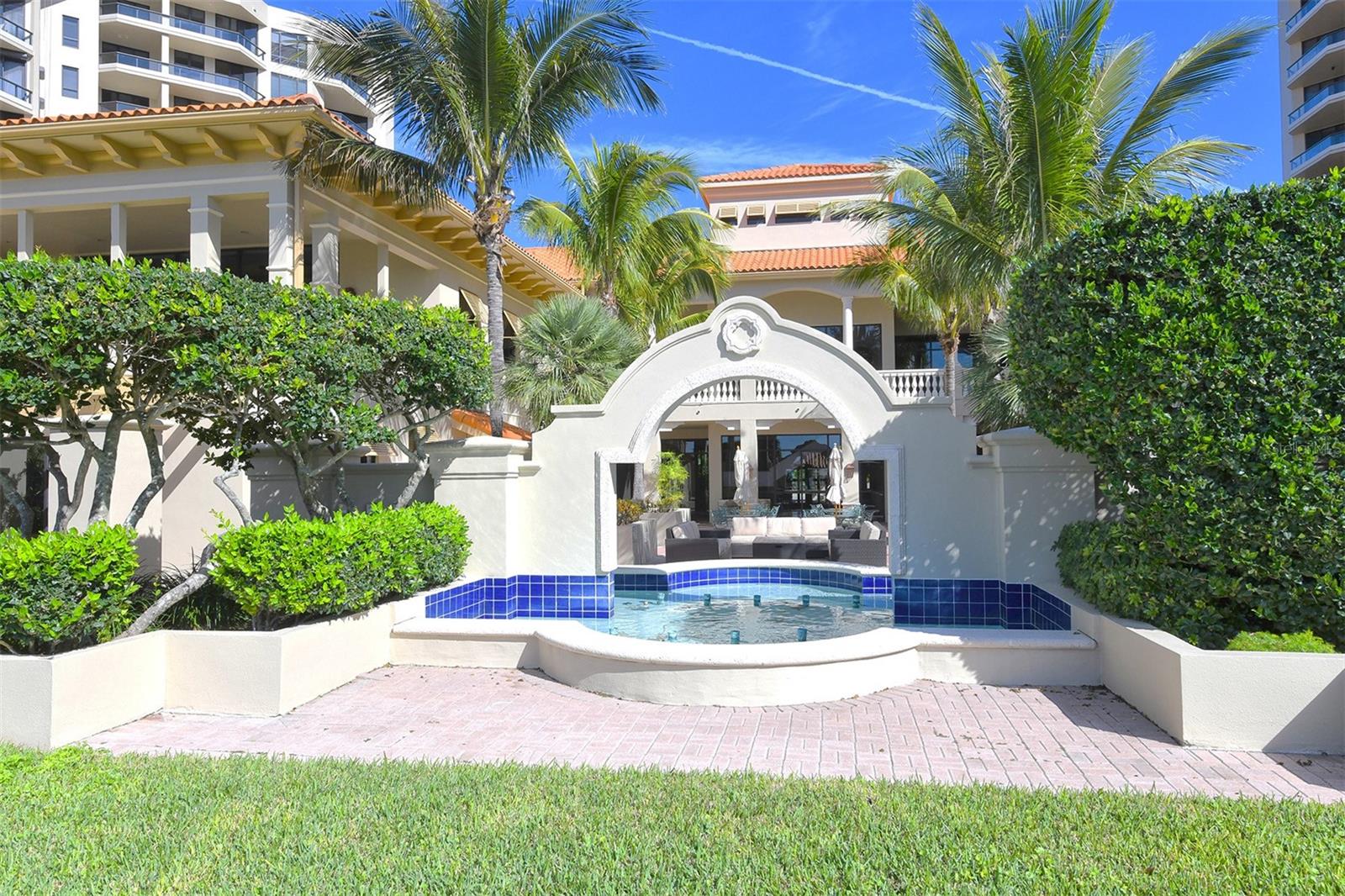 1241 Gulf of Mexico Dr #603, Longboat Key, FL 34228 — photo 47 of 64