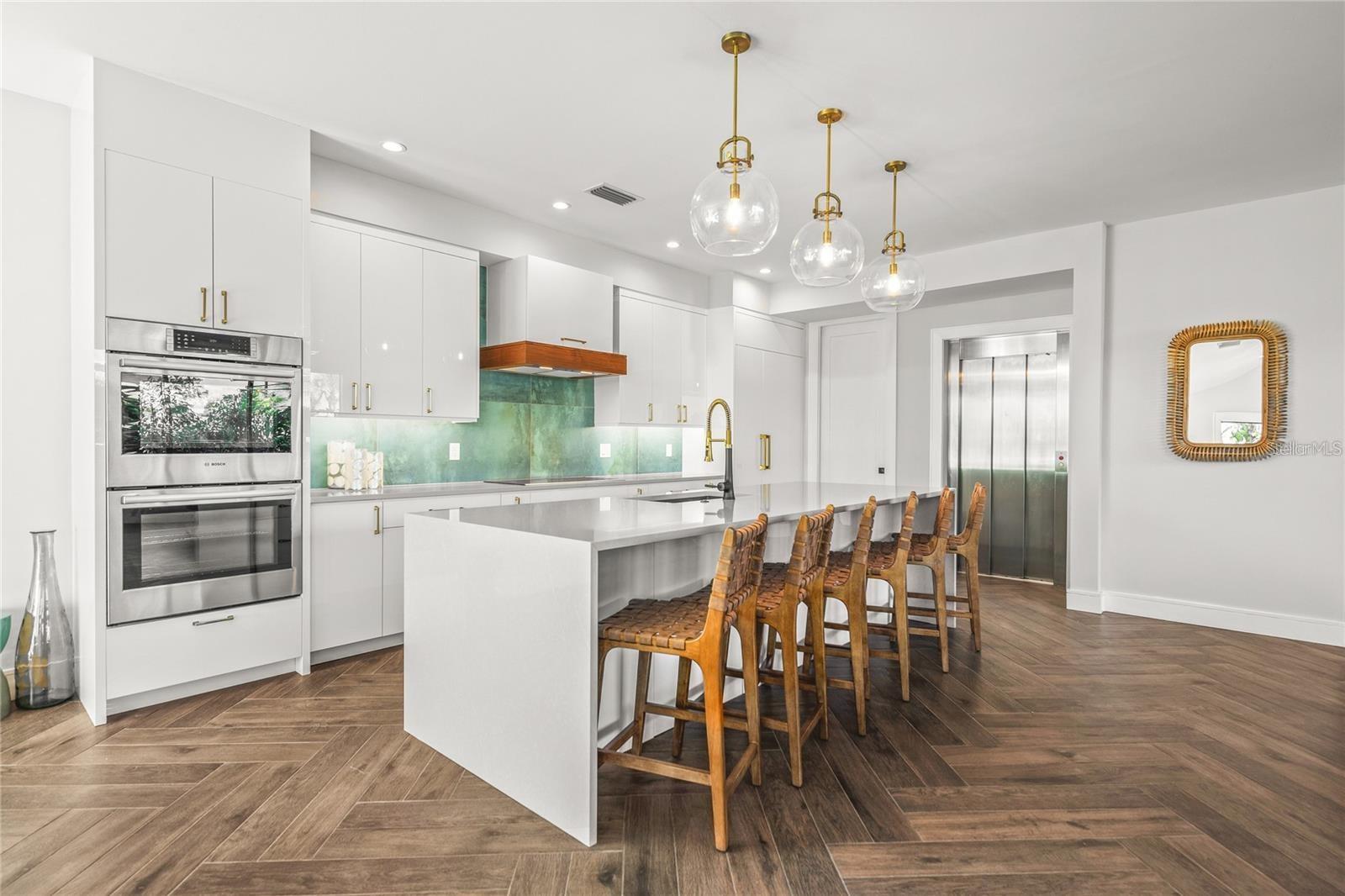135 Grant Dr, Sarasota, FL 34236 — photo 17 of 83