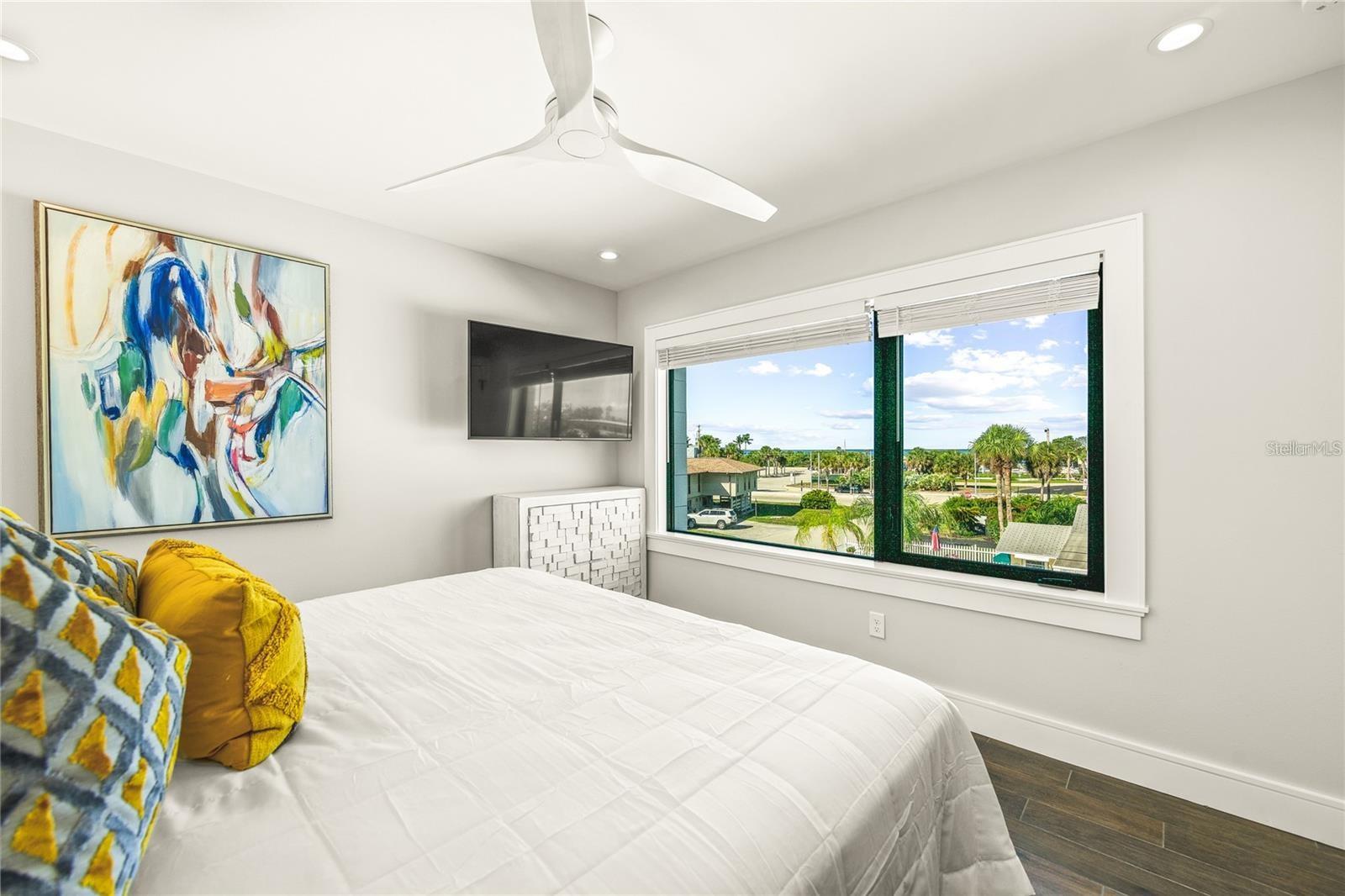 135 Grant Dr, Sarasota, FL 34236 — photo 42 of 83