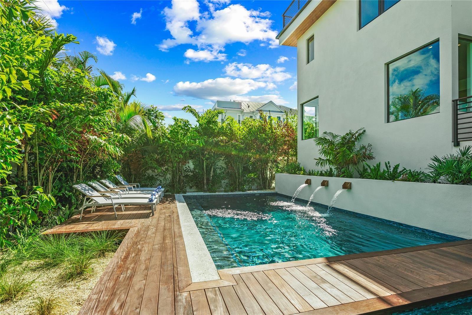 135 Grant Dr, Sarasota, FL 34236 — photo 56 of 83