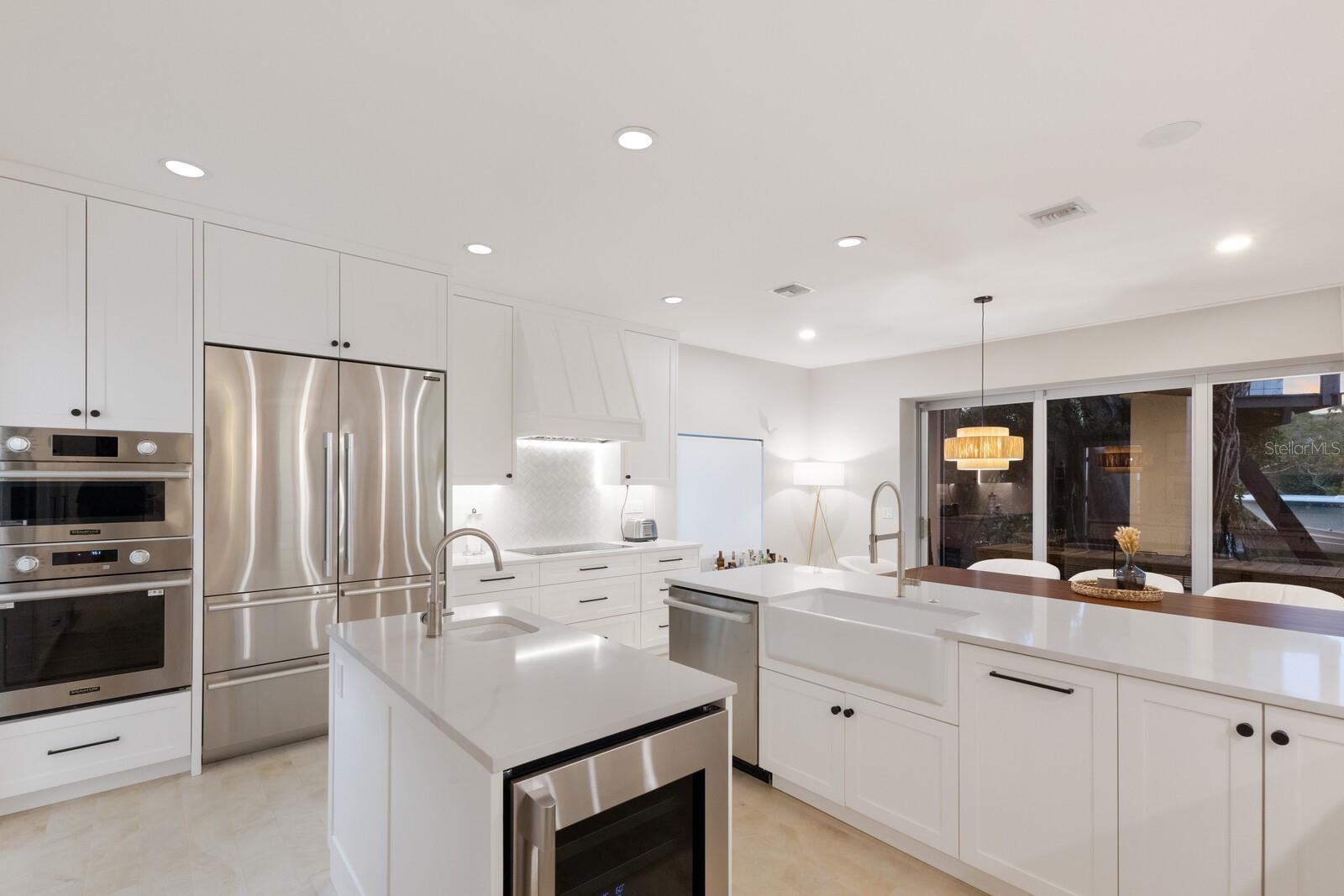 238 Island Cir, Sarasota, FL 34242 — photo 20 of 57