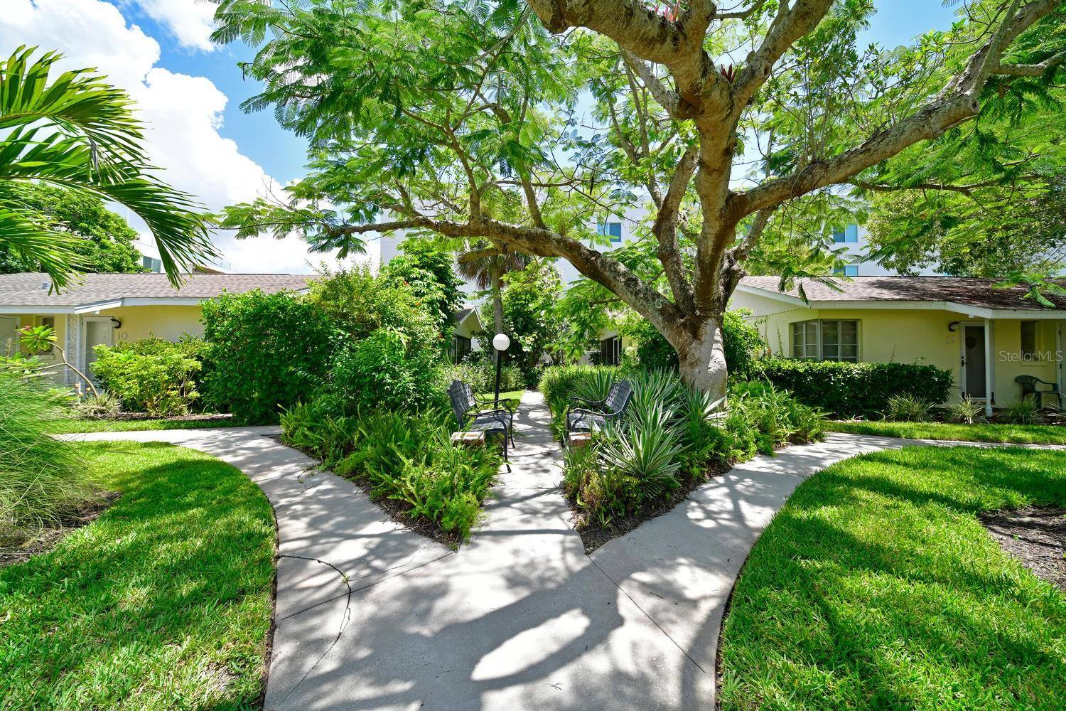 170 Roosevelt Dr #5, Sarasota, FL 34236 — photo 11 of 18