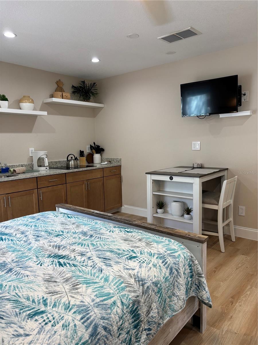 170 Roosevelt Dr #5, Sarasota, FL 34236 — photo 5 of 18