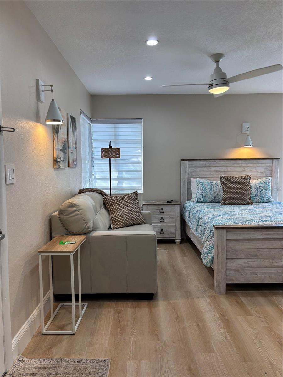 170 Roosevelt Dr #5, Sarasota, FL 34236 — photo 6 of 18