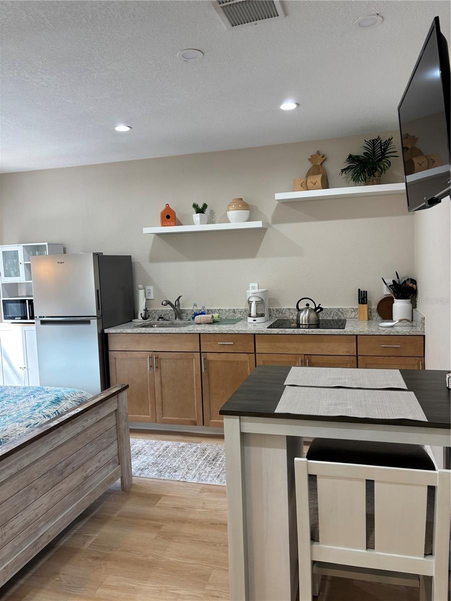 170 Roosevelt Dr #5, Sarasota, FL 34236 — photo 10 of 18