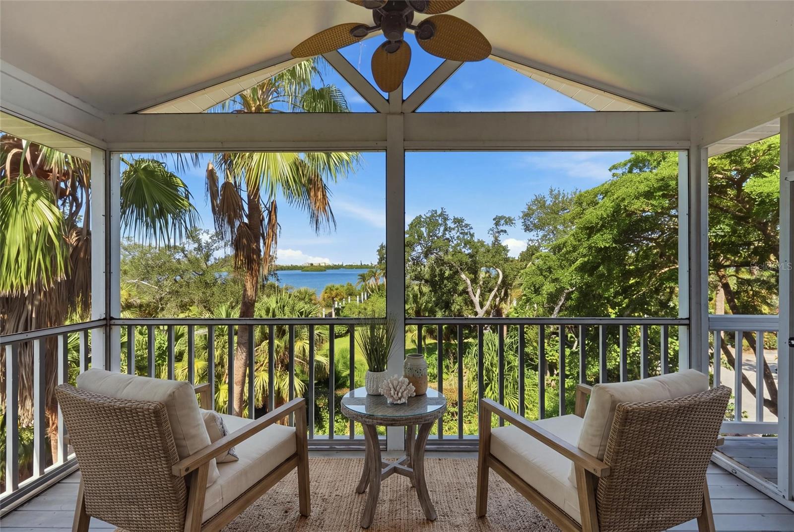 8963 Fishermens Bay Dr, Sarasota, FL 34231 — photo 3 of 97