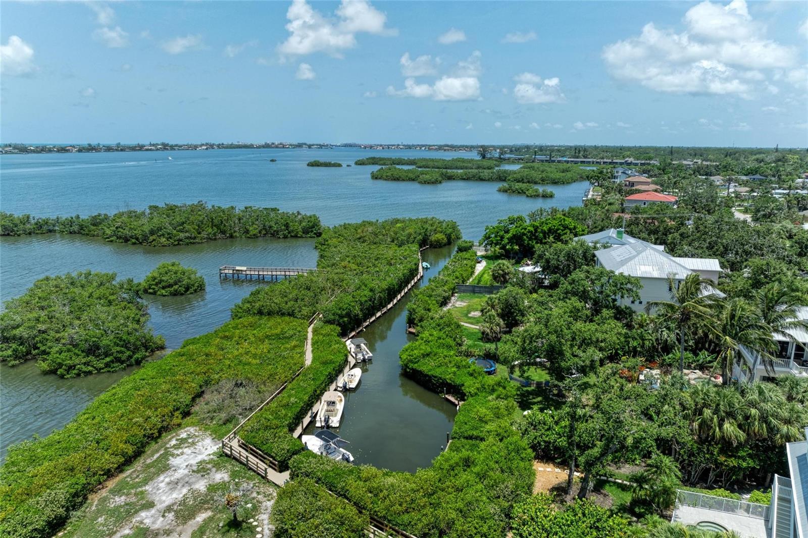 8963 Fishermens Bay Dr, Sarasota, FL 34231 — photo 24 of 97