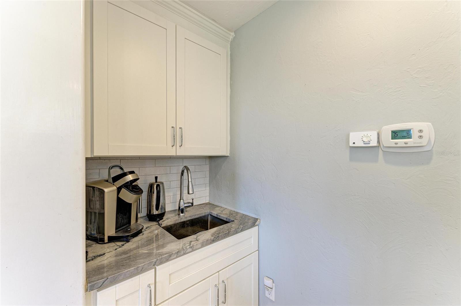8963 Fishermens Bay Dr, Sarasota, FL 34231 — photo 26 of 97