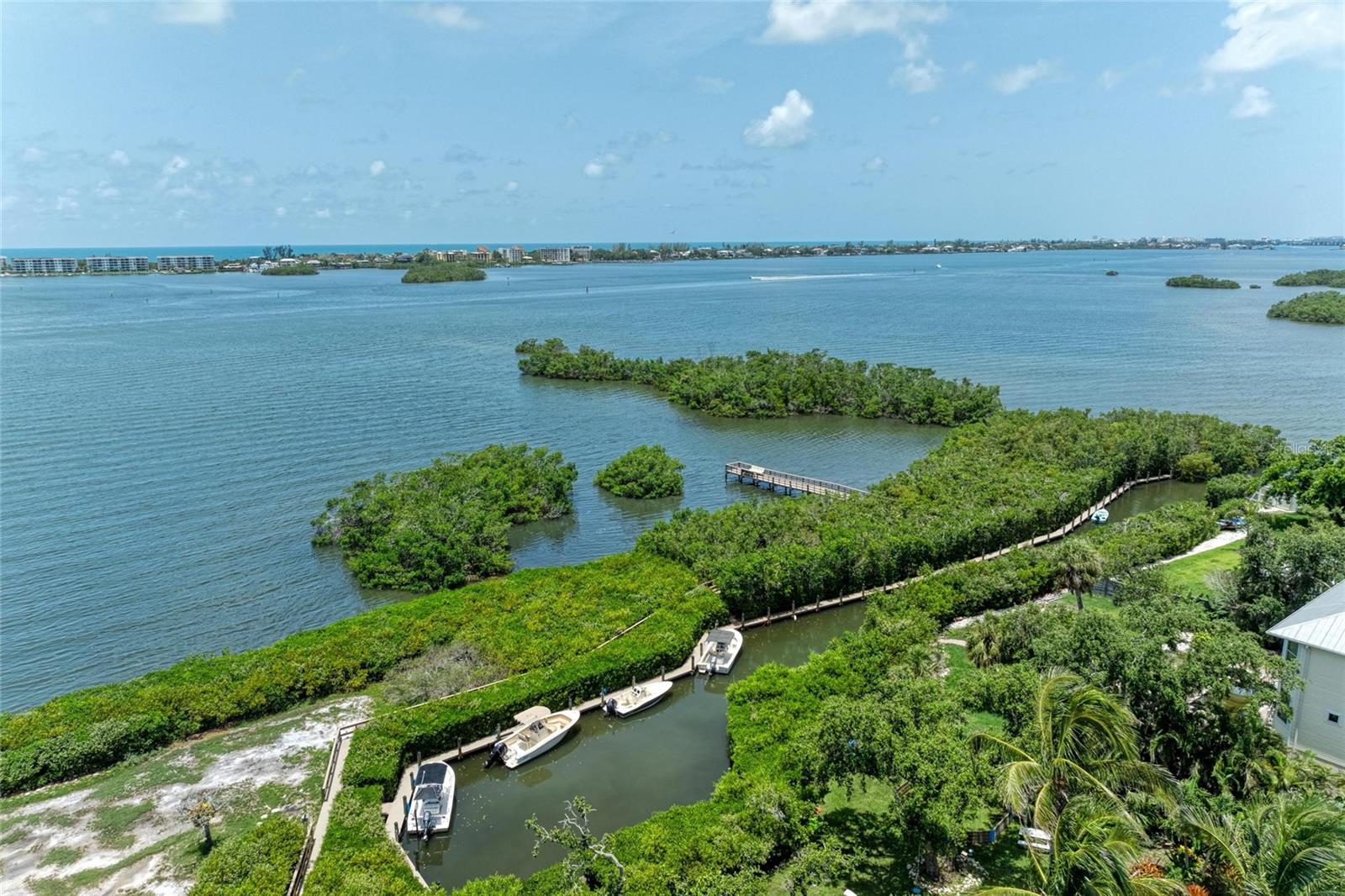8963 Fishermens Bay Dr, Sarasota, FL 34231 — photo 23 of 97
