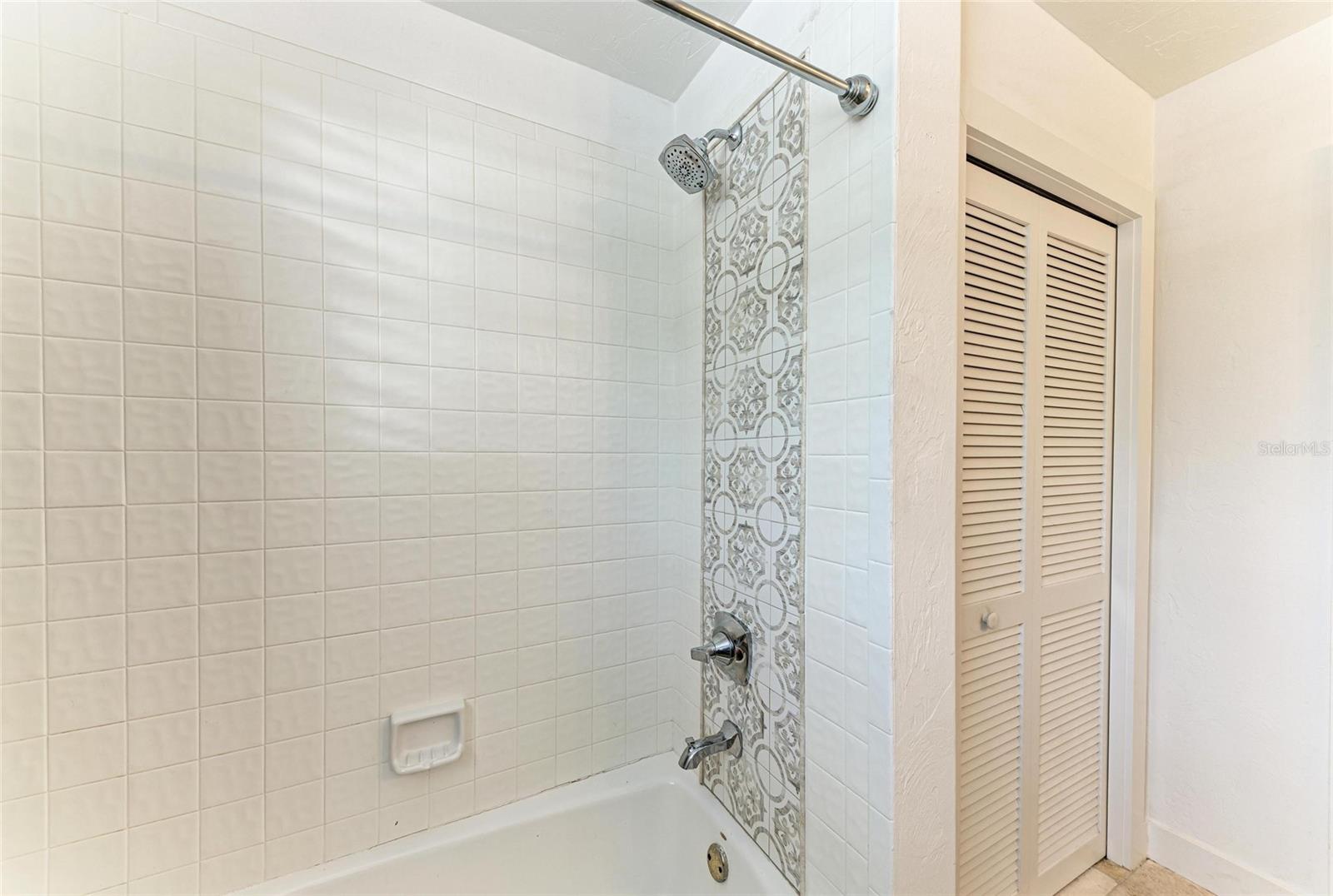 8963 Fishermens Bay Dr, Sarasota, FL 34231 — photo 38 of 97