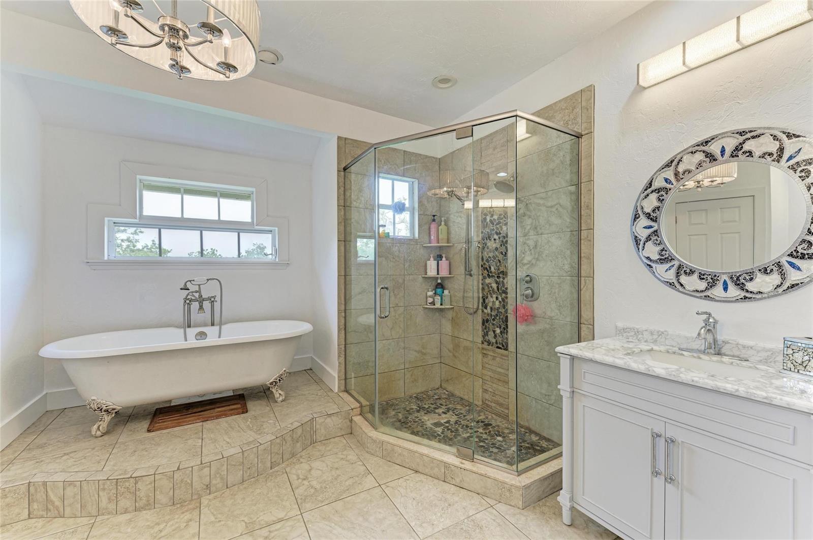 8963 Fishermens Bay Dr, Sarasota, FL 34231 — photo 48 of 97
